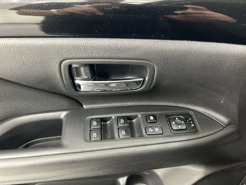 Used 2020 Mitsubishi Outlander ES AWD/4WD image 11