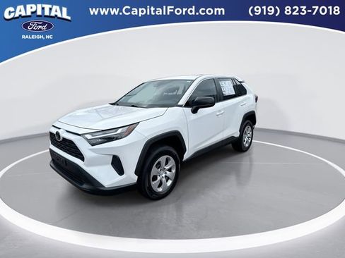 Used 2024 Toyota RAV4 LE image 4