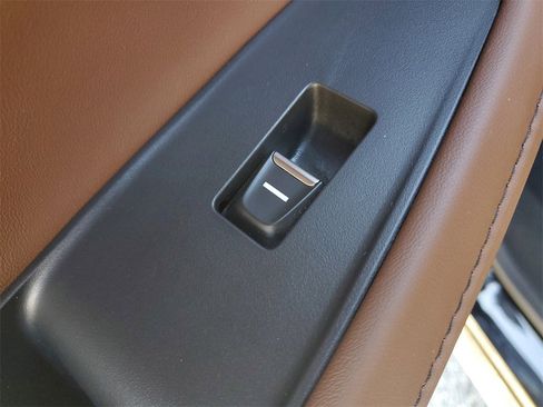 Certified 2023 Acura MDX SH-AWD w/ Technology Package image 17