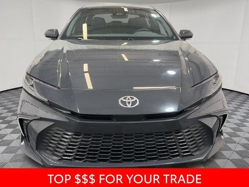 Used 2026 Toyota Camry SE FWD image 2
