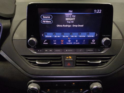 Used 2020 Nissan Altima 2.5 S FWD image 25