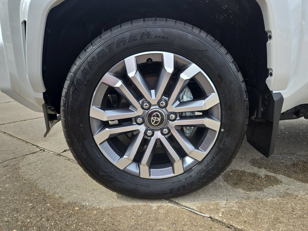 Used 2026 Toyota 4Runner Limited RWD image 34
