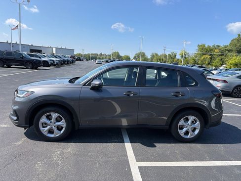 Used 2024 Honda HR-V LX image 3