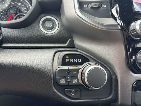 New 2026 RAM 1500 Express image 8