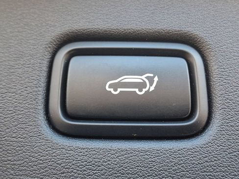 Used 2024 Kia EV6 Wind w/ Wind Technology Package AWD/4WD image 30