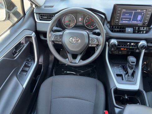 Certified 2022 Toyota RAV4 LE image 16