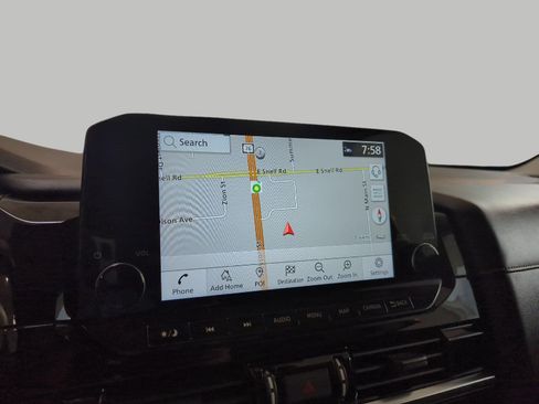 Used 2023 Nissan Pathfinder SL AWD/4WD image 17