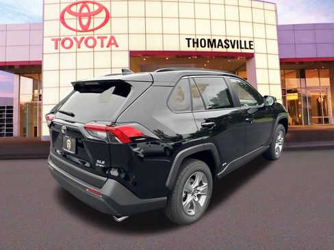New 2025 Toyota RAV4 XLE AWD/4WD image 5