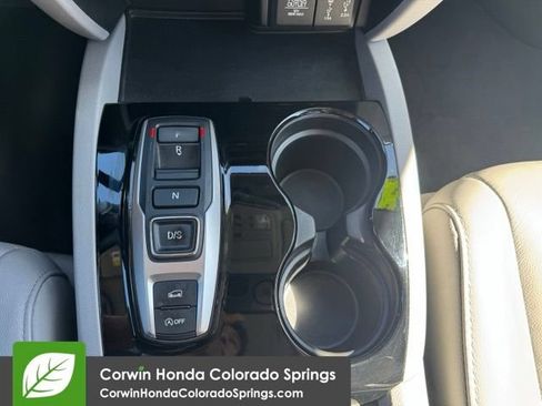 Used 2018 Honda Pilot Touring image 22