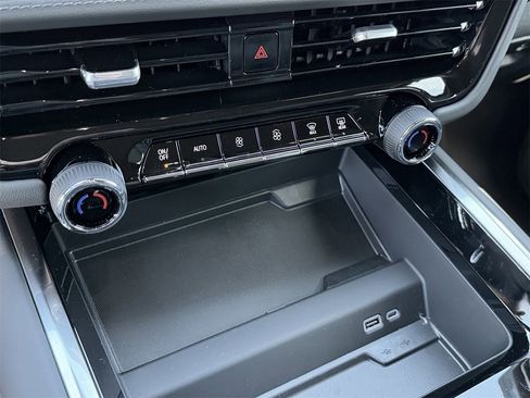 New 2026 Chevrolet Tahoe LS image 17