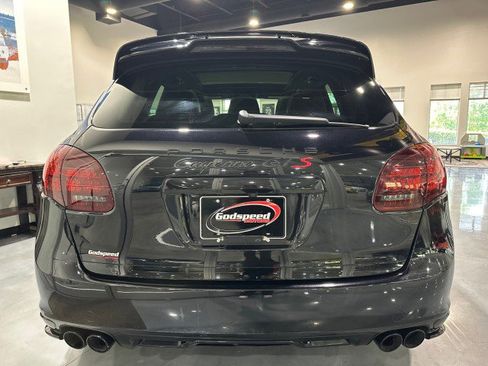 Used 2014 Porsche Cayenne GTS AWD/4WD image 32