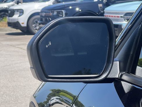 New 2026 Ford Explorer Active w/ Active Comfort Package AWD/4WD image 25