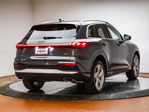 Certified 2025 Audi Q5 Premium Plus w/ Premium Plus image 7