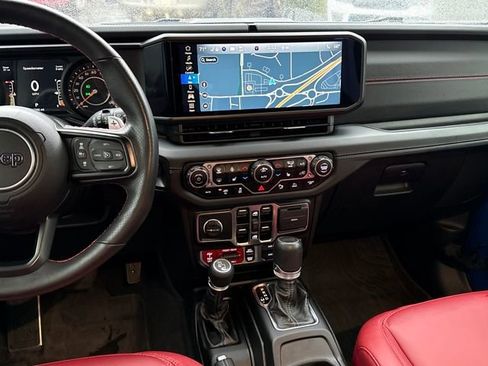 Used 2024 Jeep Wrangler Unlimited Rubicon 392 image 14