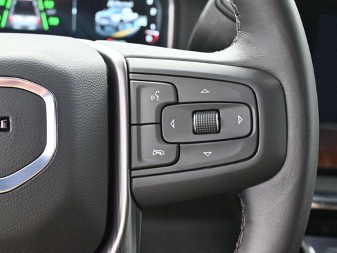 Used 2025 GMC Sierra 2500 Denali Ultimate image 19