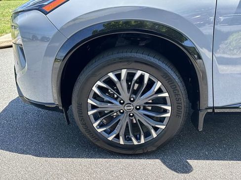 Certified 2025 Nissan Rogue Platinum w/ Platinum Premium Package AWD/4WD image 13
