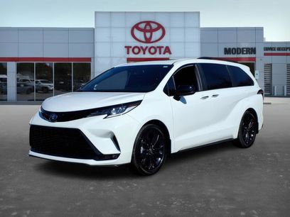 Used 2025 Toyota Sienna XSE w/ XSE Plus Package