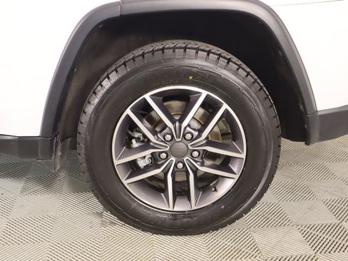 Used 2021 Jeep Grand Cherokee Limited w/ Luxury Group II image 20