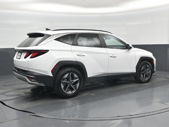 Used 2025 Hyundai Tucson SEL FWD image 3