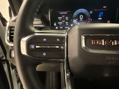 Used 2025 GMC Acadia Elevation AWD/4WD image 36