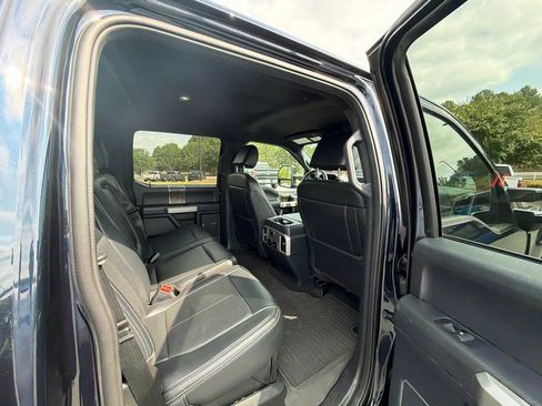 Used 2022 Ford F350 Lariat w/ Black Appearance Package AWD/4WD image 18