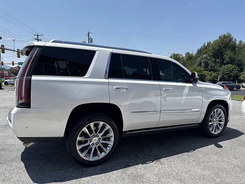 Used 2018 Cadillac Escalade Premium Luxury image 5