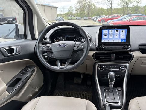 Used 2018 Ford EcoSport Titanium w/ Titanium Cold Weather Package AWD/4WD image 6