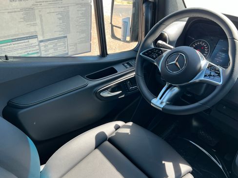 New 2026 Mercedes-Benz Sprinter 2500 image 11