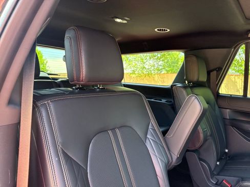 Used 2024 Ford Expedition Max Platinum AWD/4WD image 26
