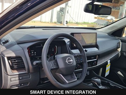 New 2026 Nissan Rogue Platinum AWD/4WD image 13