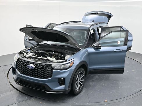New 2026 Ford Explorer ST-Line image 57