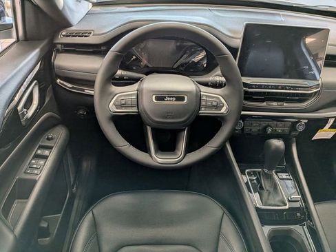 New 2026 Jeep Compass Limited image 12