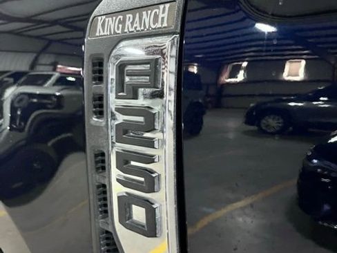 Used 2025 Ford F250 King Ranch w/ FX4 Off-Road Package image 32