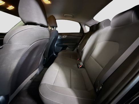 Used 2020 Kia Forte LXS FWD image 24