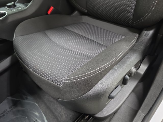 Used 2023 GMC Terrain SLE w/ Driver Convenience Package AWD/4WD image 27