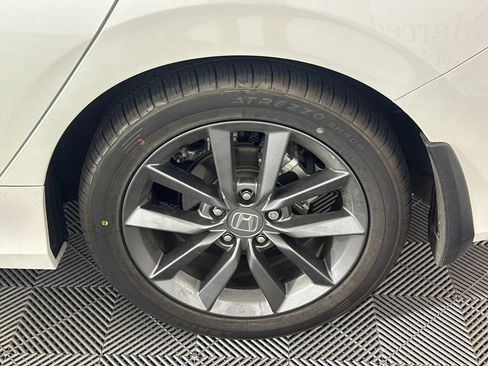 Used 2019 Honda Civic EX image 10