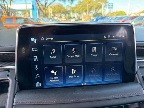 Used 2022 Chevrolet Suburban RST w/ Sport Performance Package image 35