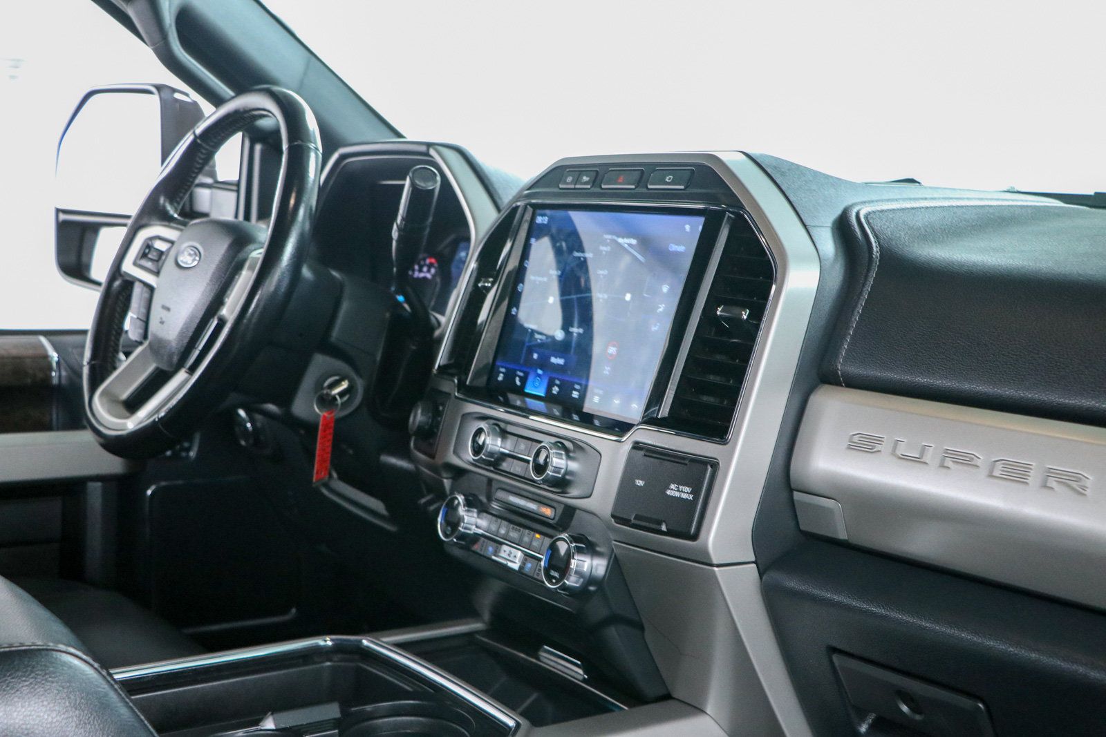 Used 2022 Ford F250 Lariat w/ Black Appearance Package AWD/4WD image 27