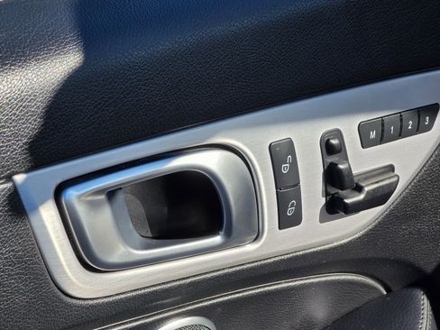 Used 2015 Mercedes-Benz SLK 350 w/ Multimedia Package image 16