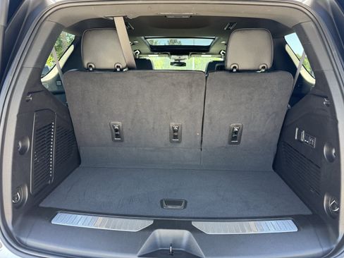 Used 2024 GMC Yukon Denali AWD/4WD image 32