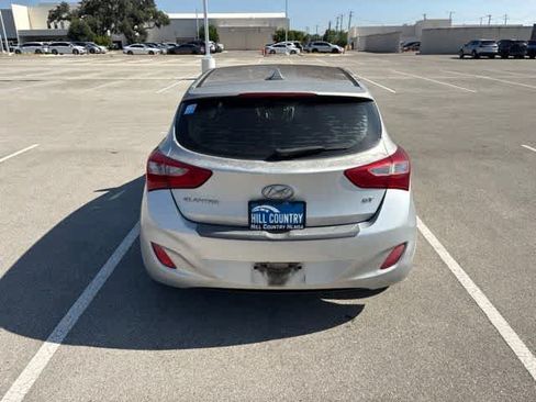 Used 2013 Hyundai Elantra GT w/ Touch & Go Pkg FWD image 4