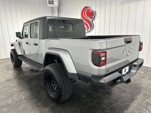 Used 2021 Jeep Gladiator Overland w/ LED Lighting Group AWD/4WD image 8