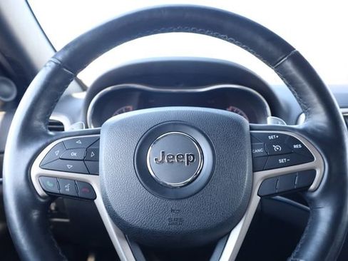 Used 2015 Jeep Grand Cherokee Limited w/ Luxury Group II image 14