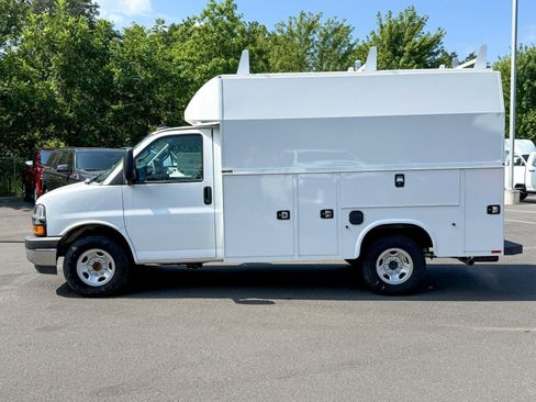 New 2025 Chevrolet Express 3500 w/ Power Convenience Package RWD image 8