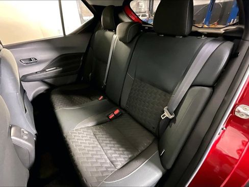 Used 2022 Nissan Kicks SV FWD image 34