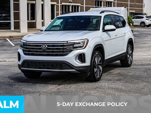Used 2025 Volkswagen Atlas SE FWD image 4