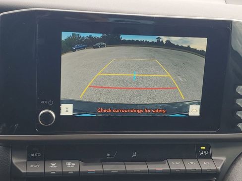 Certified 2025 Toyota Camry SE image 30