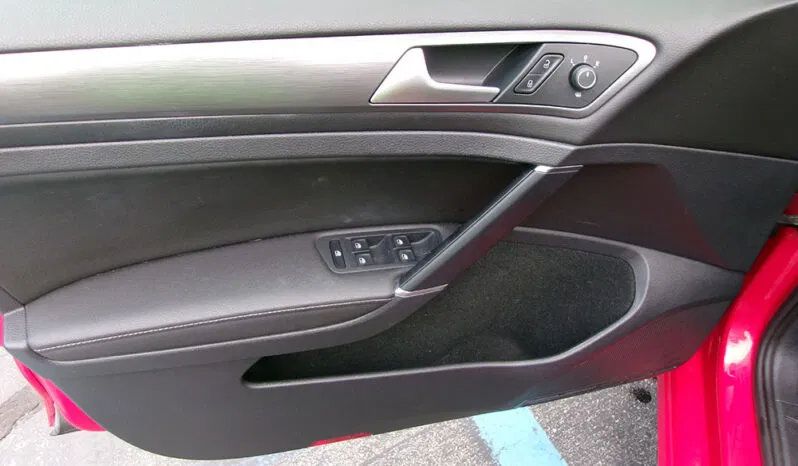 Used 2019 Volkswagen Golf S FWD image 14