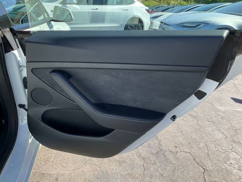 Used 2023 Tesla Model 3 Standard Range image 58