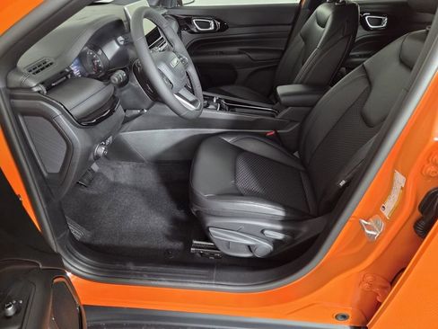 New 2026 Jeep Compass Latitude image 11